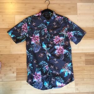 PacSun black floral button up short sleeve shirt